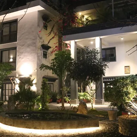 Uma Residence And Suites