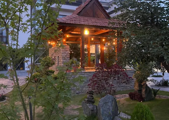 Hotel Uma And