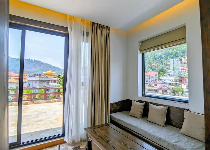 Hotel Uma And 4*