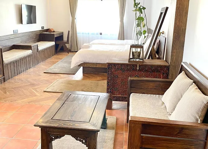 Hotel Uma And
